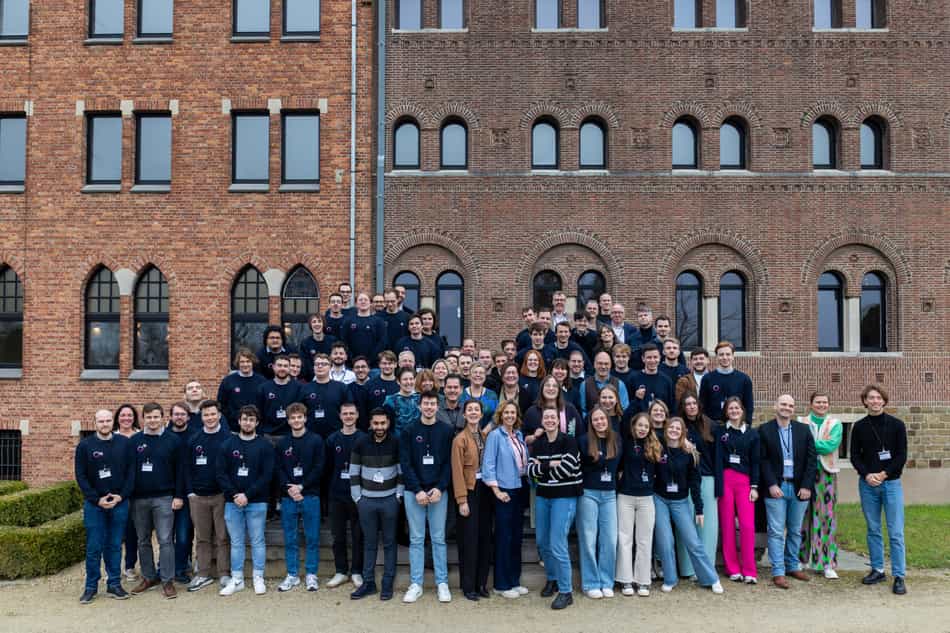 Alle aanwezigen op BOOST samen op de foto