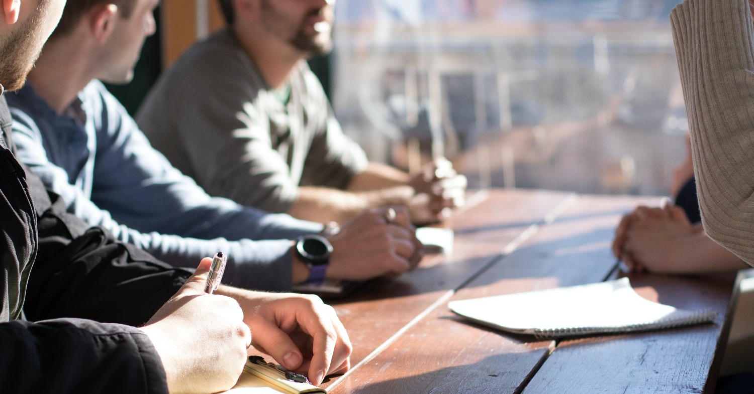 Software engineer opleiding gevolgd? Diploma op zak? En nu het werkveld in? Start je carrière met extra opleiding, coaching en ondersteuning!